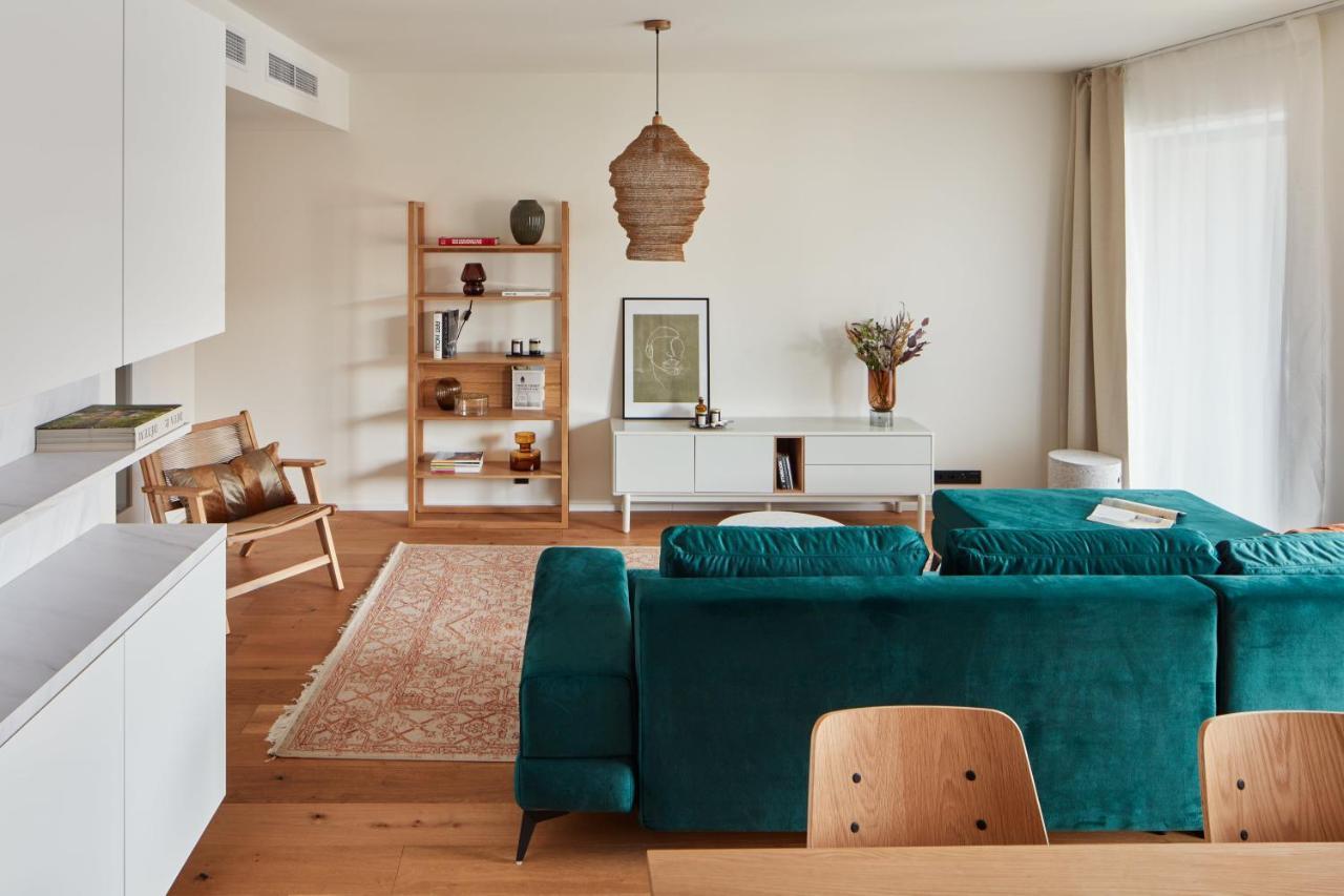 Prague Days - Designer Apts - Garage - Terrace - Easy City Access Luaran gambar