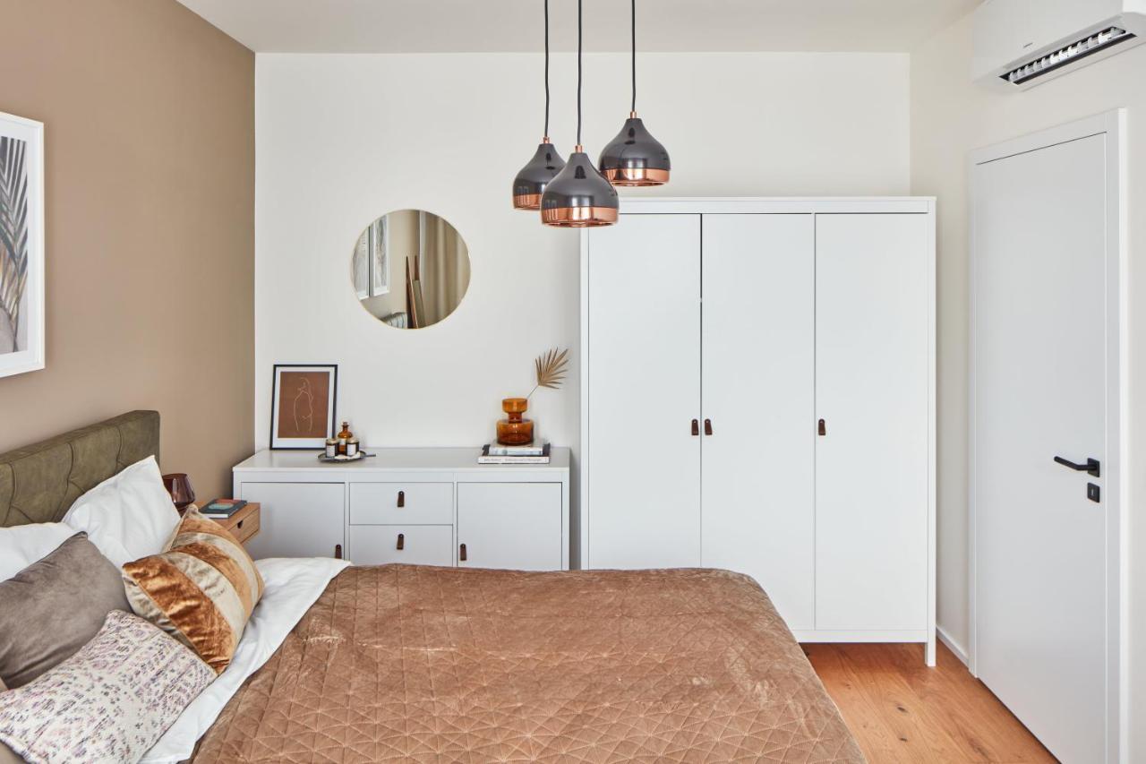 Prague Days - Designer Apts - Garage - Terrace - Easy City Access Luaran gambar