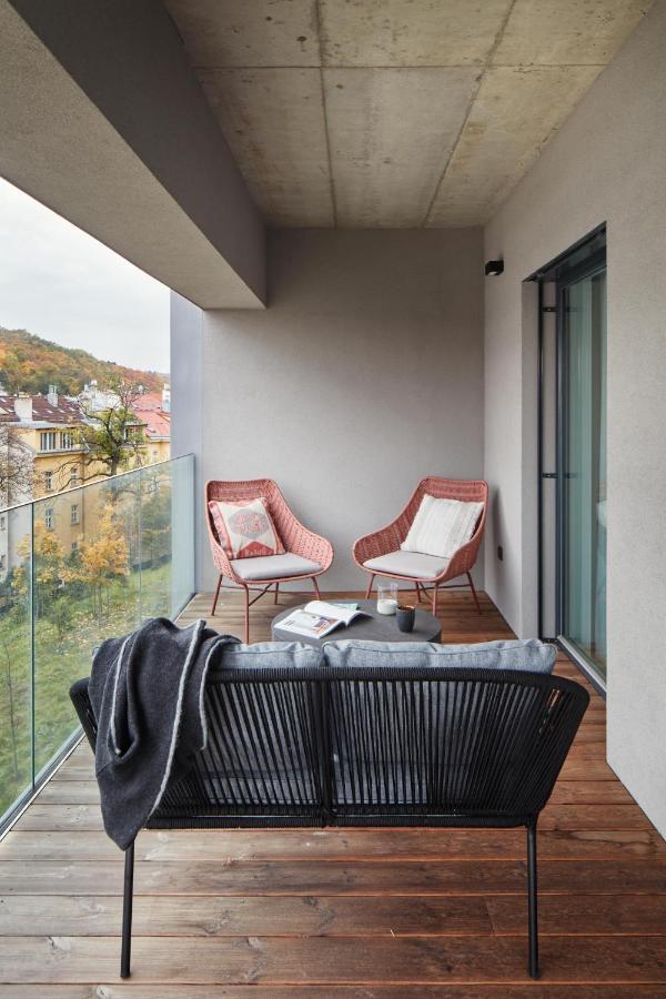 Prague Days - Designer Apts - Garage - Terrace - Easy City Access Luaran gambar