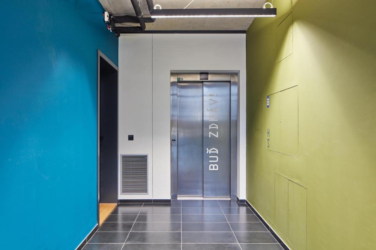 Prague Days - Designer Apts - Garage - Terrace - Easy City Access Luaran gambar