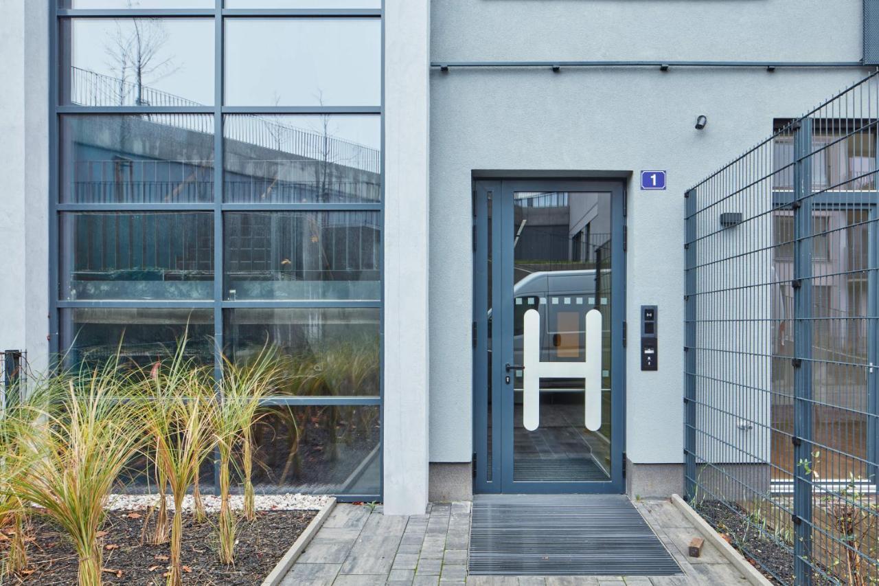 Prague Days - Designer Apts - Garage - Terrace - Easy City Access Luaran gambar